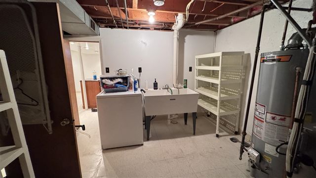 13442 Kerr Street, Southgate, MI 48195