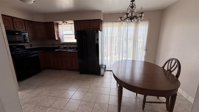 13442 Kerr Street, Southgate, MI 48195