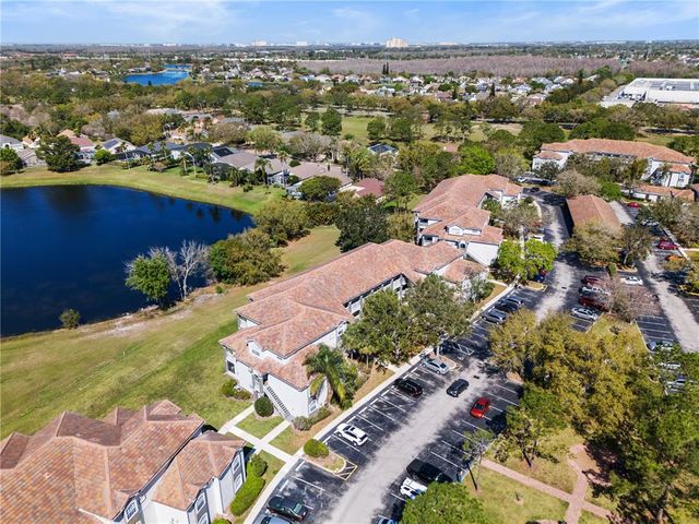 13929 FAIRWAY ISLAND DRIVE 825, Orlando, FL 32837