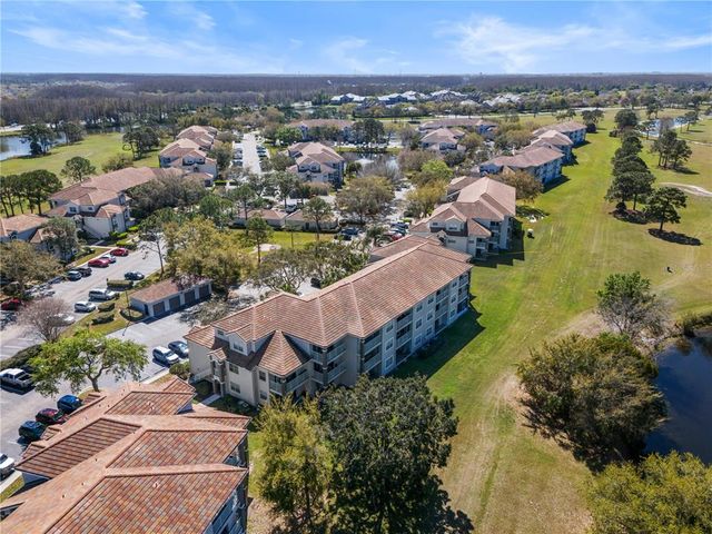 13929 FAIRWAY ISLAND DRIVE 825, Orlando, FL 32837