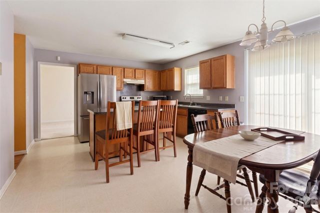 11220 Walland Lane, Charlotte, NC 28273