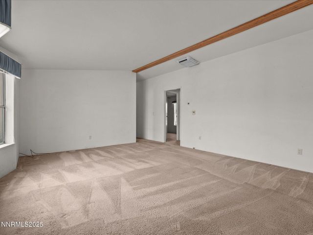 77 Mountain Lane, Yerington, NV 89447