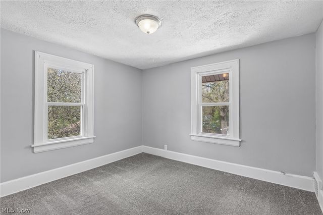 600 Grace Avenue, Akron, OH 44320