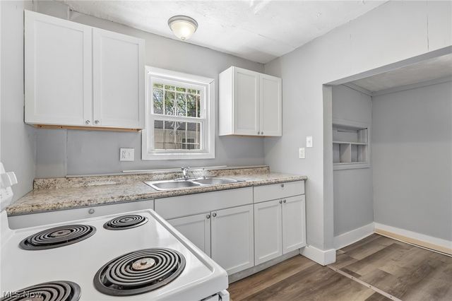 600 Grace Avenue, Akron, OH 44320