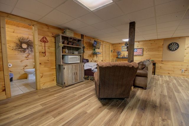 218 Bench Leg Road, Mineral Bluff, GA 30559