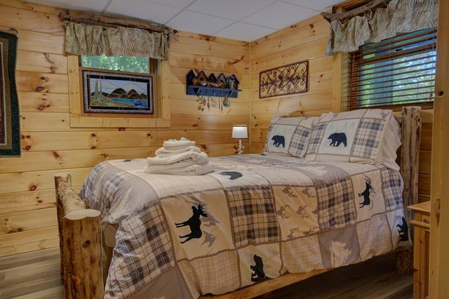 218 Bench Leg Road, Mineral Bluff, GA 30559