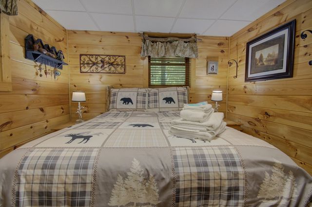 218 Bench Leg Road, Mineral Bluff, GA 30559