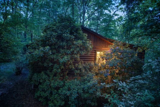 218 Bench Leg Road, Mineral Bluff, GA 30559