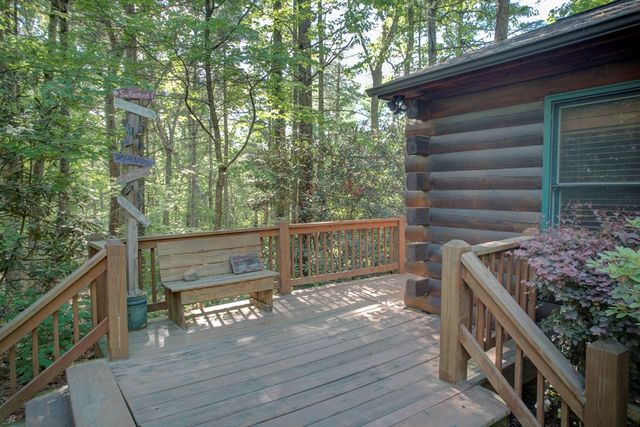 218 Bench Leg Road, Mineral Bluff, GA 30559