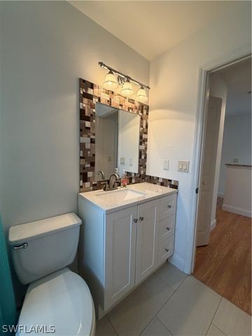 5070 Cedar Springs DR 201, Naples, FL 34110