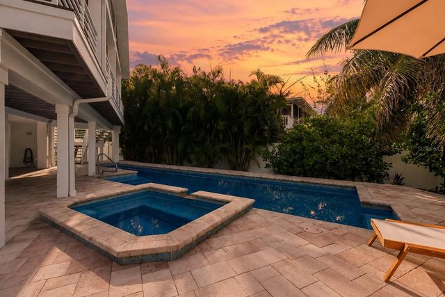 315 HAMMOCK CIRCLE, Anna Maria, FL 34216