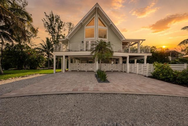 315 HAMMOCK CIRCLE, Anna Maria, FL 34216