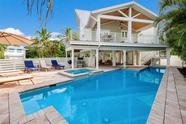 315 HAMMOCK CIRCLE, Anna Maria, FL 34216