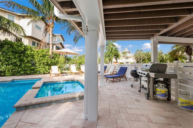 315 HAMMOCK CIRCLE, Anna Maria, FL 34216