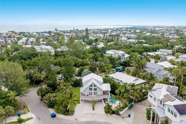 315 HAMMOCK CIRCLE, Anna Maria, FL 34216
