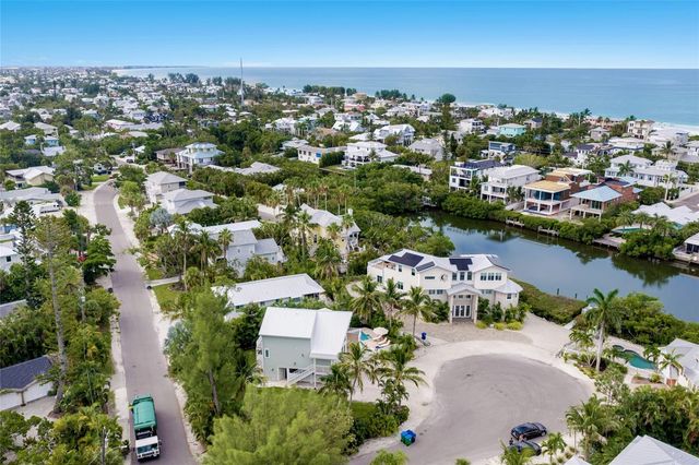315 HAMMOCK CIRCLE, Anna Maria, FL 34216