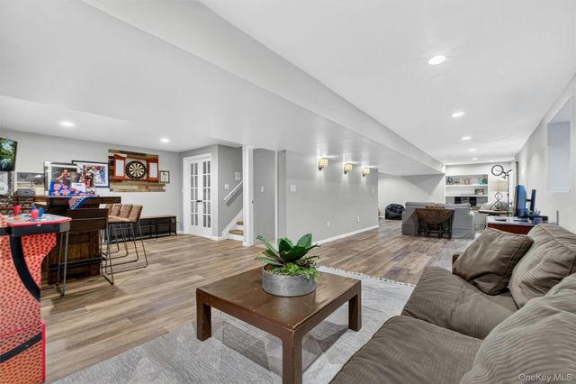 105 Jessica Court, Cornwall, NY 12518