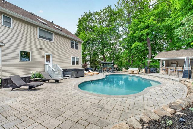 105 Jessica Court, Cornwall, NY 12518