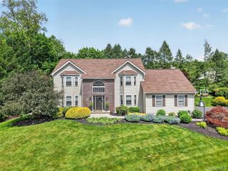 105 Jessica Court, Cornwall, NY 12518