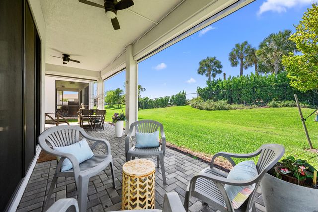 4786 St Armands Way, Westlake, FL 33470