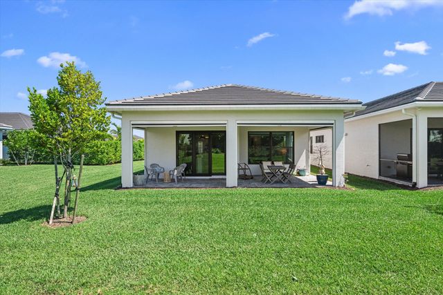 4786 St Armands Way, Westlake, FL 33470