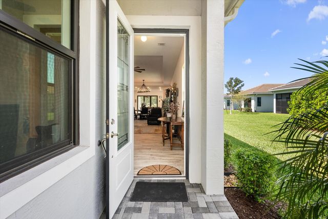 4786 St Armands Way, Westlake, FL 33470