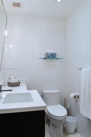 1950 S Ocean Dr 9N, Hallandale Beach, FL 33009