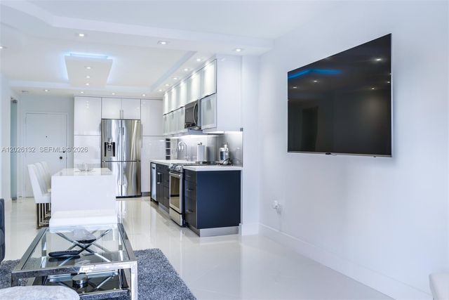 1950 S Ocean Dr 9N, Hallandale Beach, FL 33009