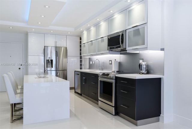 1950 S Ocean Dr 9N, Hallandale Beach, FL 33009