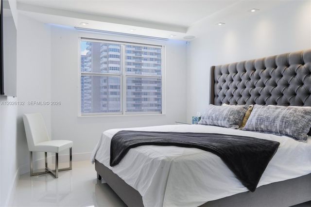 1950 S Ocean Dr 9N, Hallandale Beach, FL 33009
