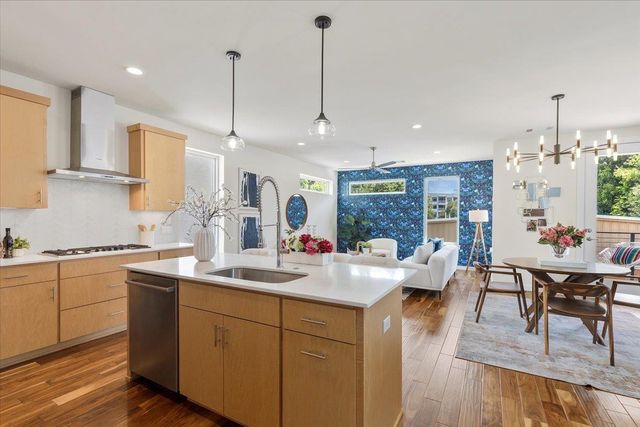 2301 Bluebonnet LN 11, Austin, TX 78704