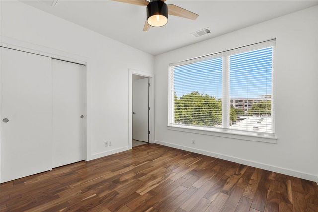 2301 Bluebonnet LN 11, Austin, TX 78704