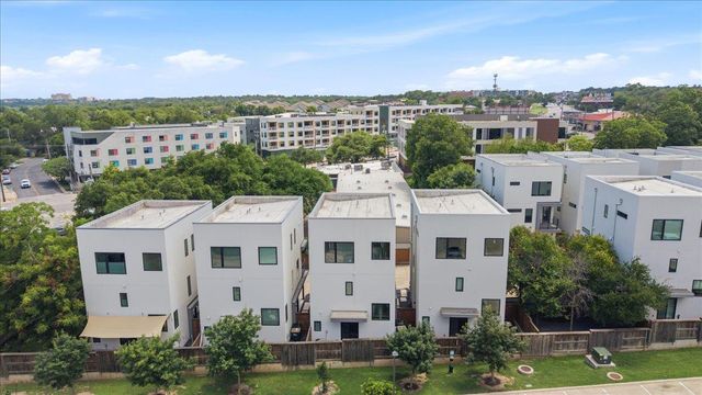 2301 Bluebonnet LN 11, Austin, TX 78704