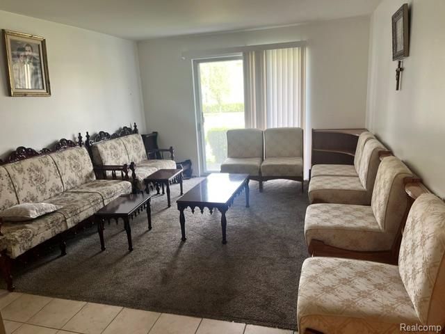 11740 Seaton Drive 4, Sterling Heights, MI 48312
