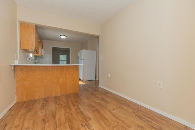 1112 Saint George Road, Evansville, IN 47711