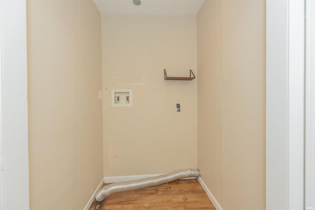 1112 Saint George Road, Evansville, IN 47711