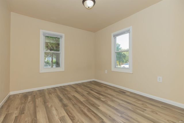 1112 Saint George Road, Evansville, IN 47711