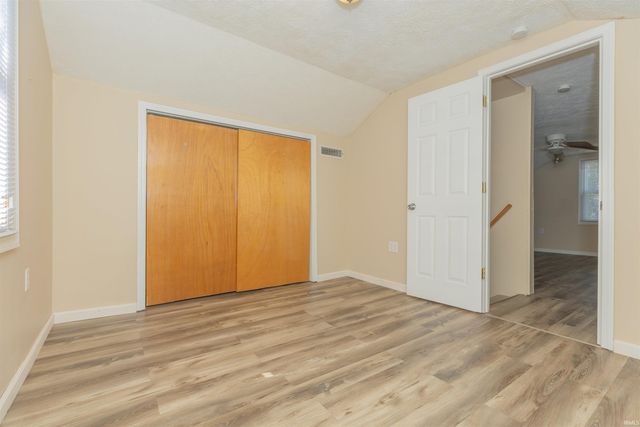 1112 Saint George Road, Evansville, IN 47711