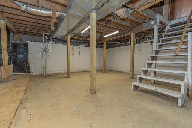 1112 Saint George Road, Evansville, IN 47711