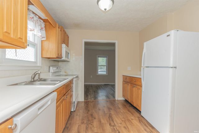1112 Saint George Road, Evansville, IN 47711