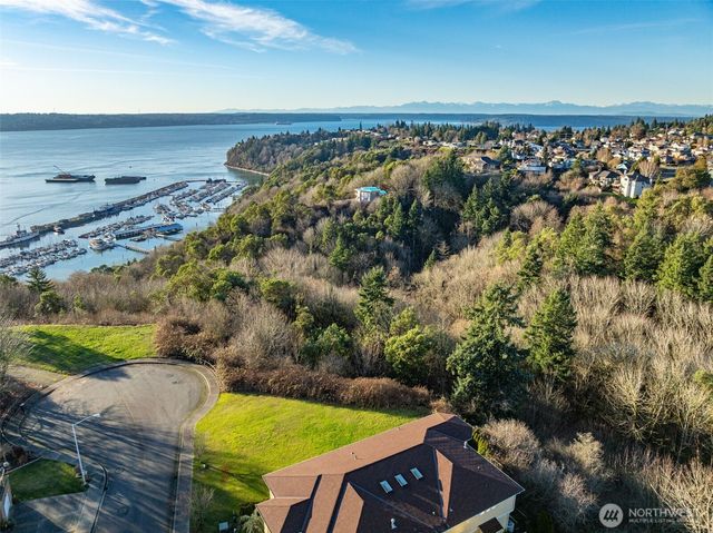 2809 44th Street Ct NE, Tacoma, WA 98422