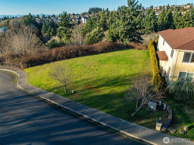 2809 44th Street Ct NE, Tacoma, WA 98422
