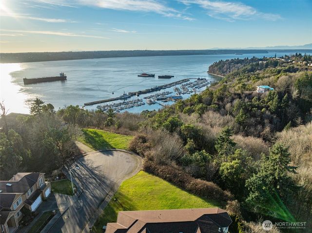 2809 44th Street Ct NE, Tacoma, WA 98422