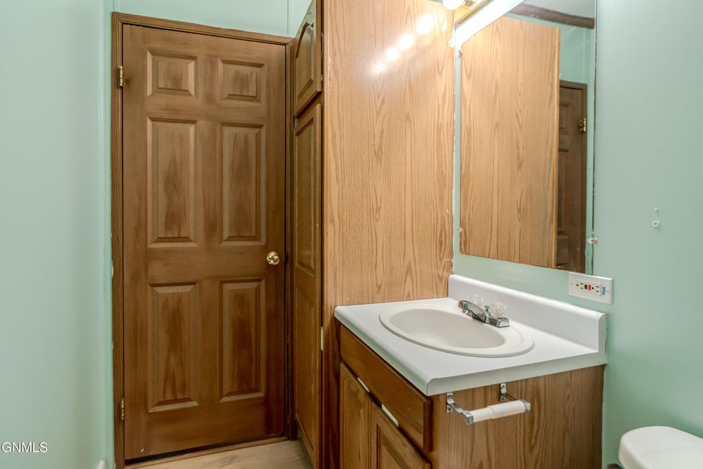 227 Connecticut Street, Bismarck, ND 58504 photo 22