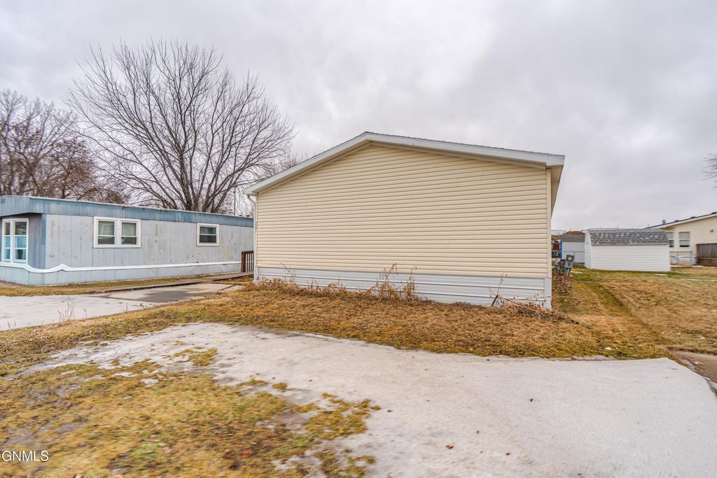 227 Connecticut Street, Bismarck, ND 58504 photo 43