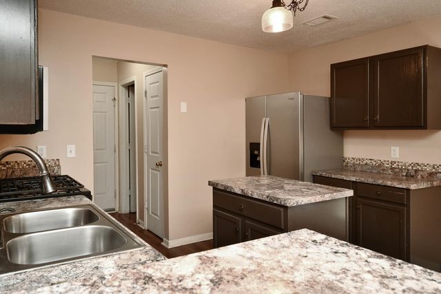 136 W Corley Lane, Spartanburg, SC 29303