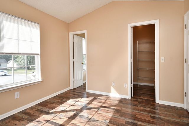 136 W Corley Lane, Spartanburg, SC 29303