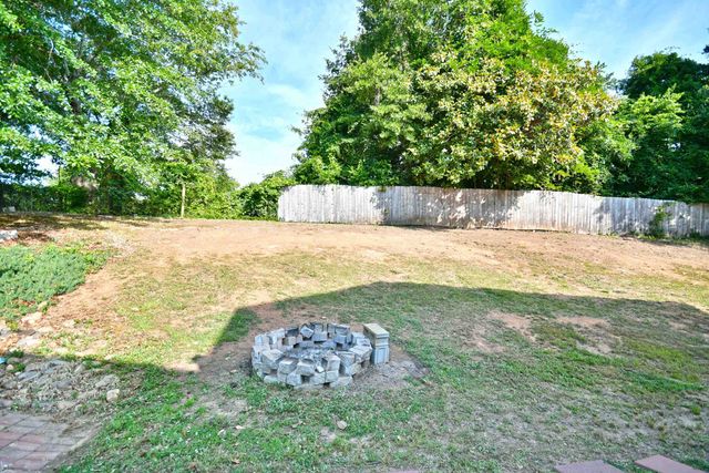 136 W Corley Lane, Spartanburg, SC 29303