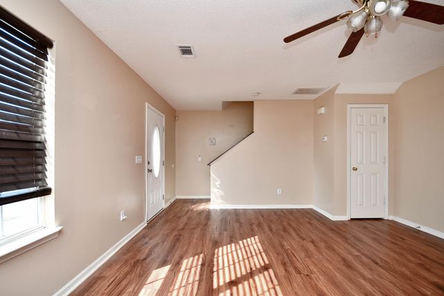 136 W Corley Lane, Spartanburg, SC 29303