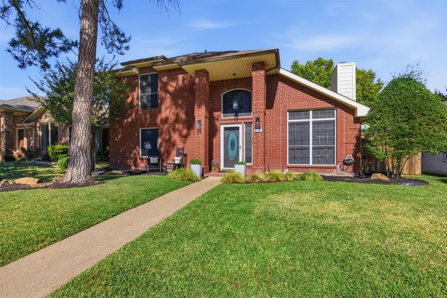 824 Stone Trail Drive, Flower Mound, TX 75028